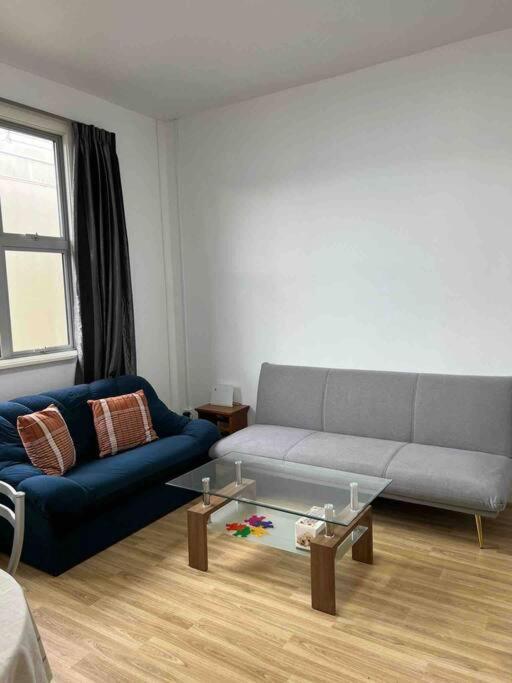 Sunny Apartment In Central Karori ويلينغتون المظهر الخارجي الصورة