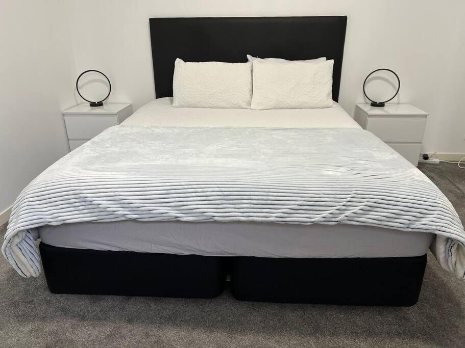 Sunny Apartment In Central Karori ويلينغتون المظهر الخارجي الصورة